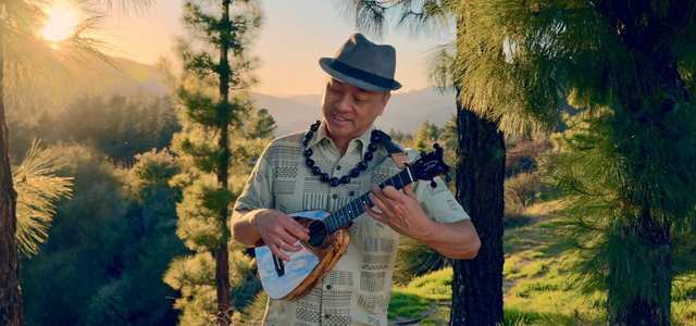 Hawaiian Singer/Songwriter Daniel Ho