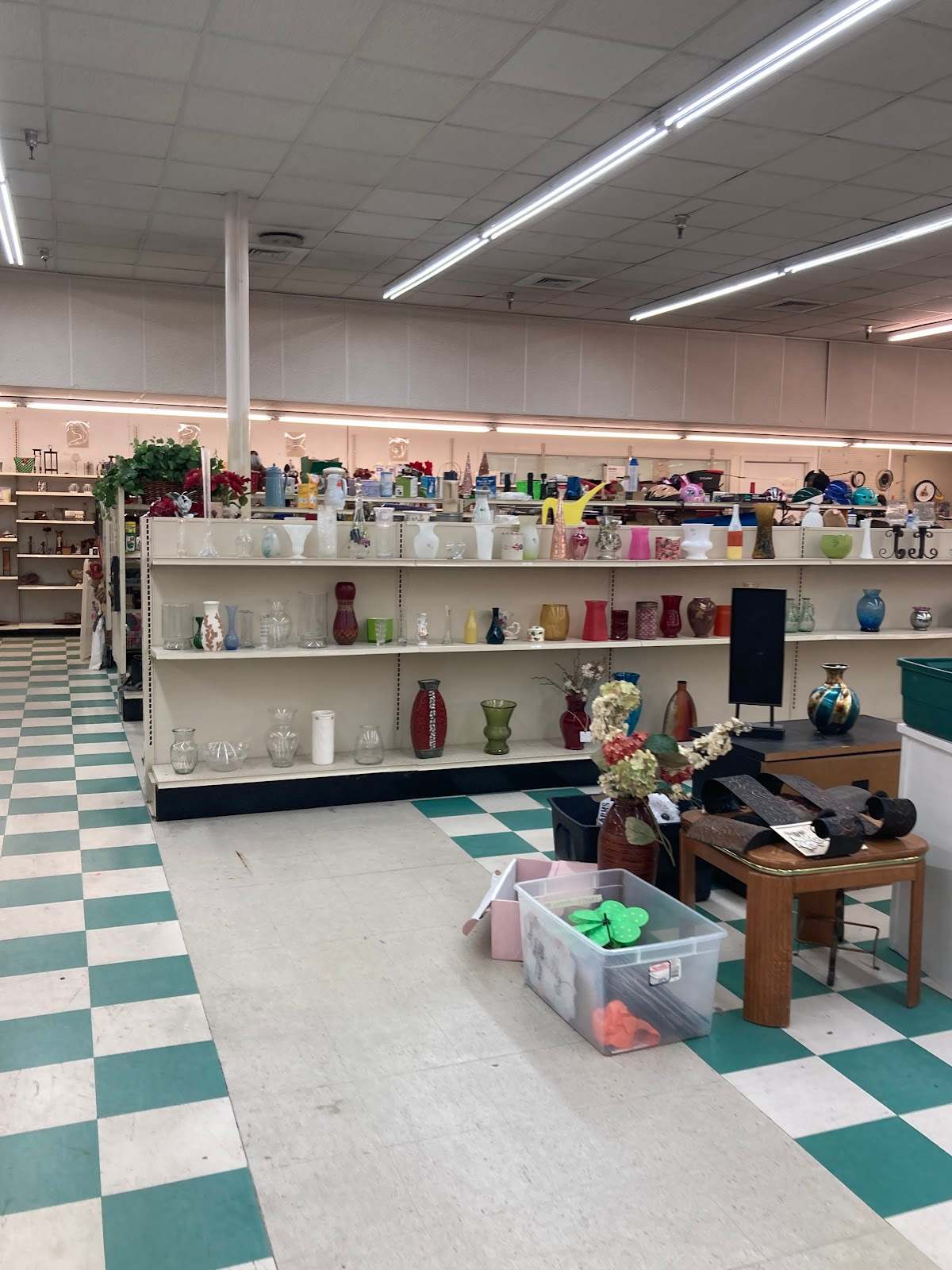 Fox Valley Thrift Shoppe — photo 2