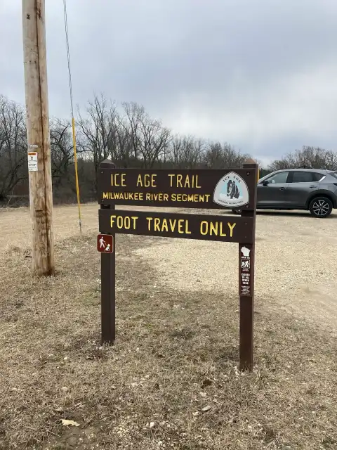 Ice Age Trail - Milwaukee River Trailhead — photo 3
