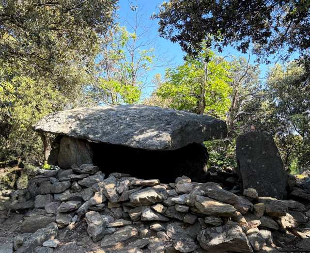 DOLMEN La Balma de Moro