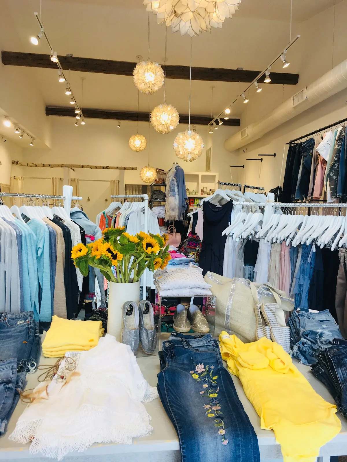 Shop Cathy B — photo 1
