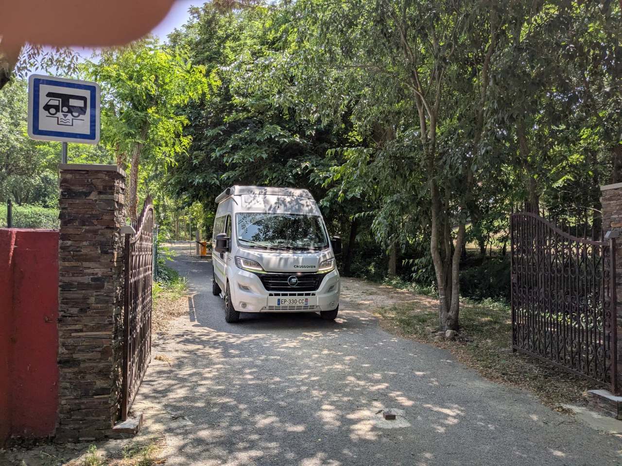 Aire camping-car l'orée du bois — photo 3