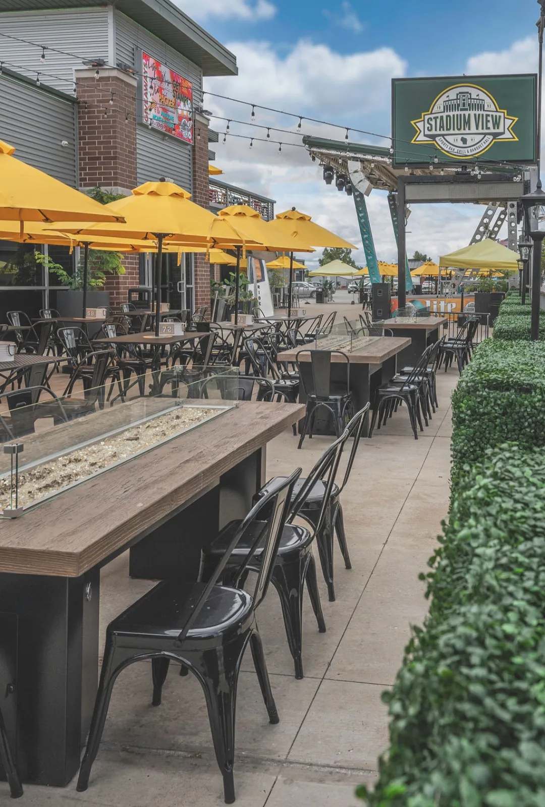 Stadium View Bar, Restaurant, & Event Halls — photo 1