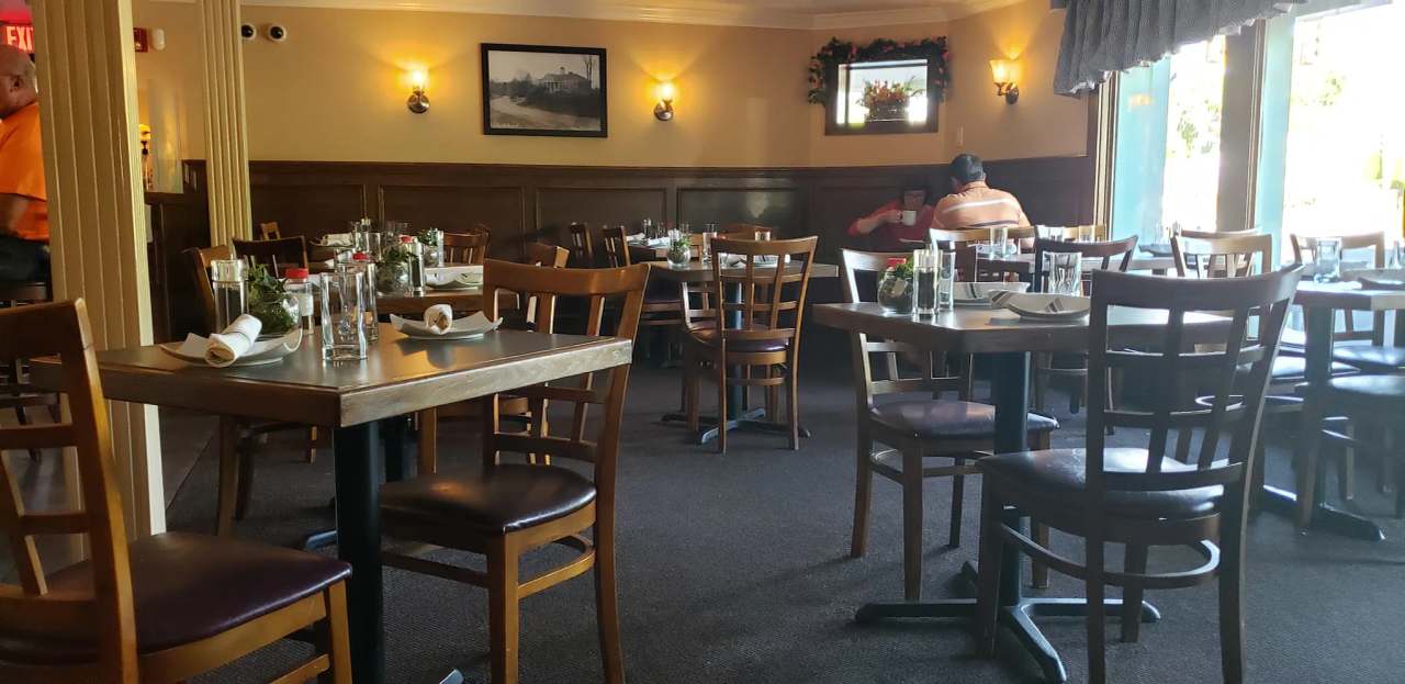 Meet Me Here | Restaurant and Bar — photo 1