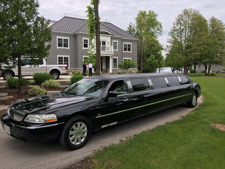 Cheesehead Limousine — photo 1