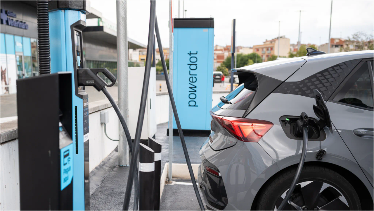 Powerdot Charging Station — photo 1