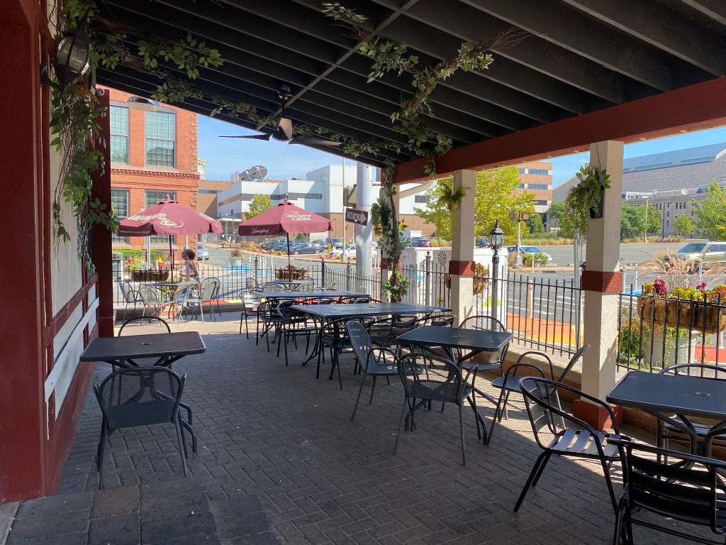 Red Rock Tavern