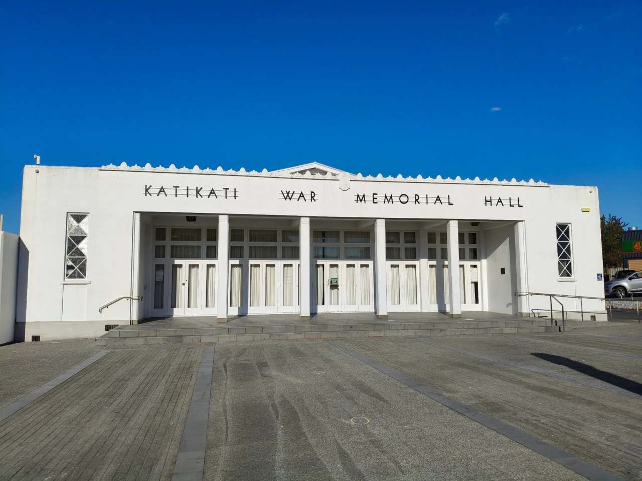 Katikati War Memorial Hall — photo 1