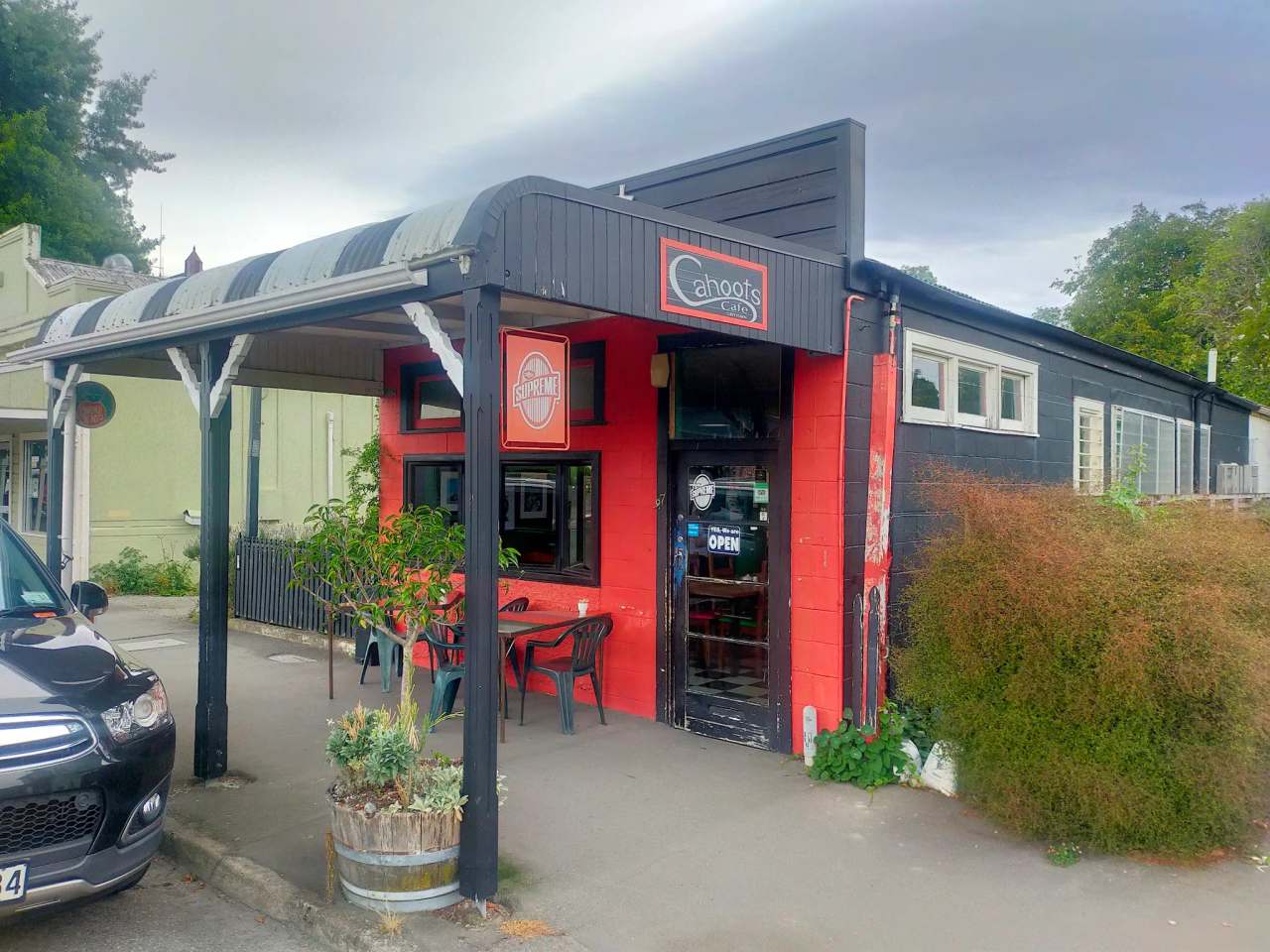 Cahoots Cafe — photo 1