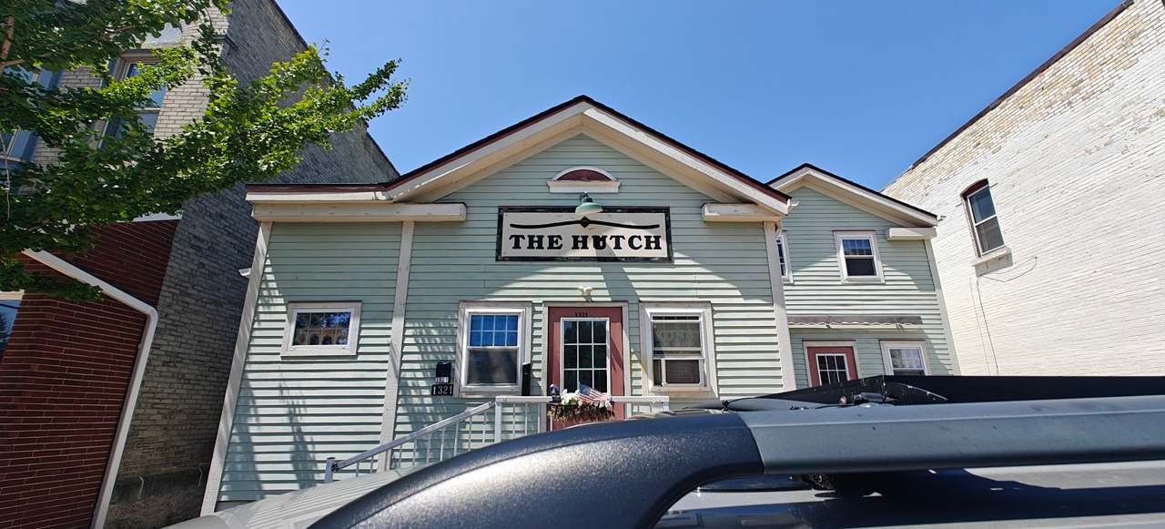 The Hutch — photo 1