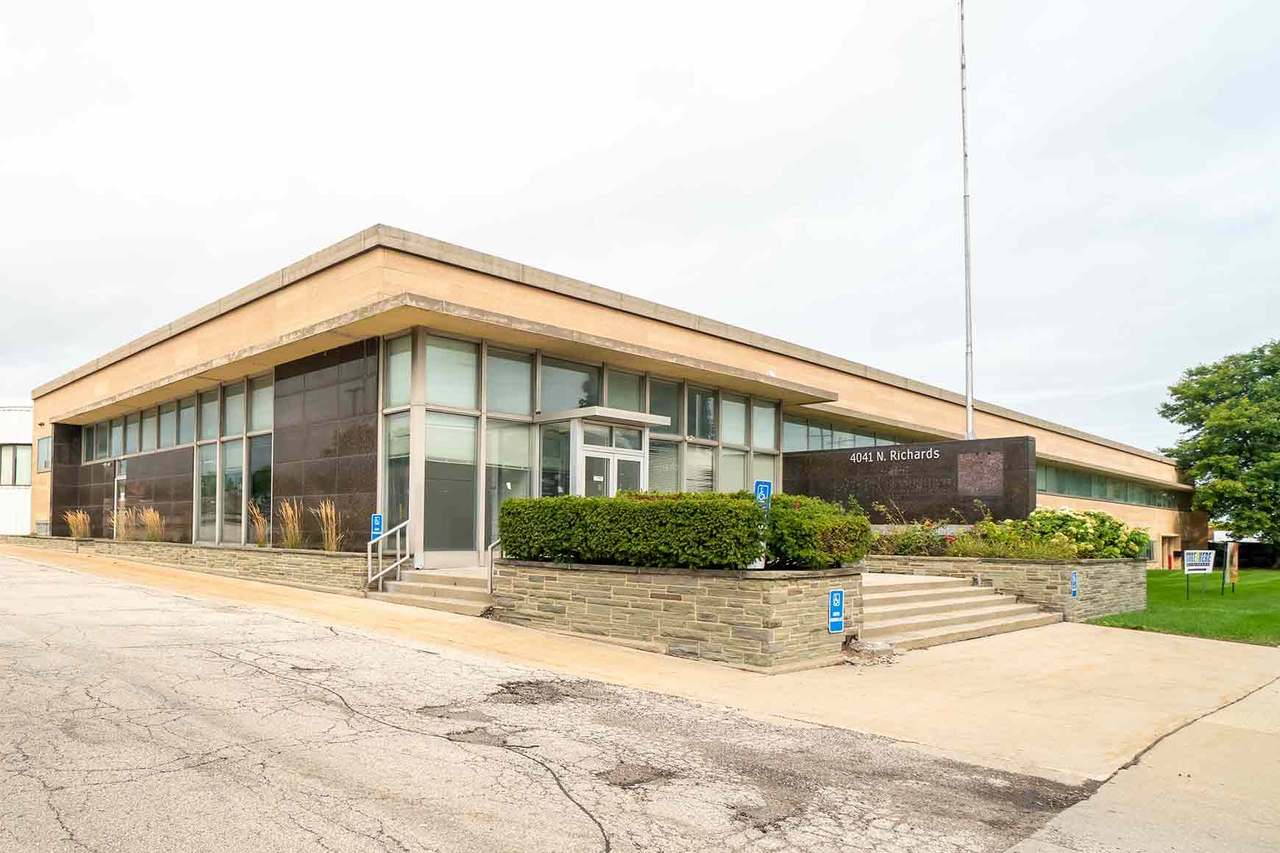 Phoenix Logistics (N Richards St) — photo 6