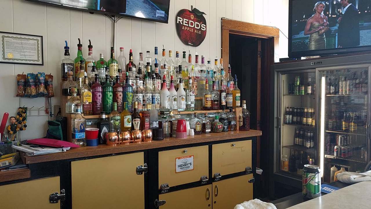Traxside Pub — photo 2