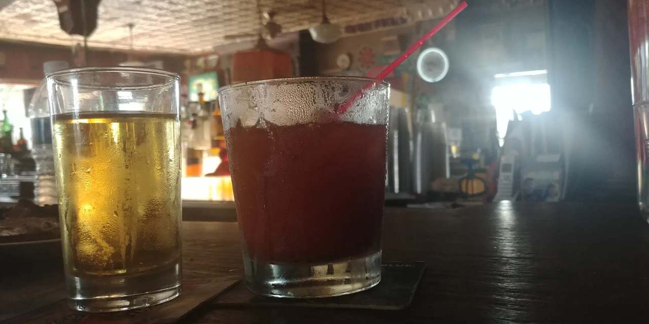 Mirror Bar — photo 3