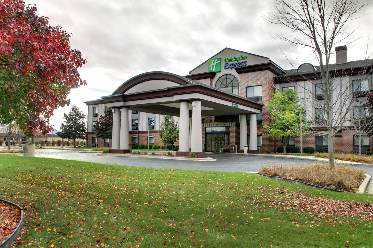 Holiday Inn Express Milwaukee N-Brown Deer/Mequon by IHG — photo 1