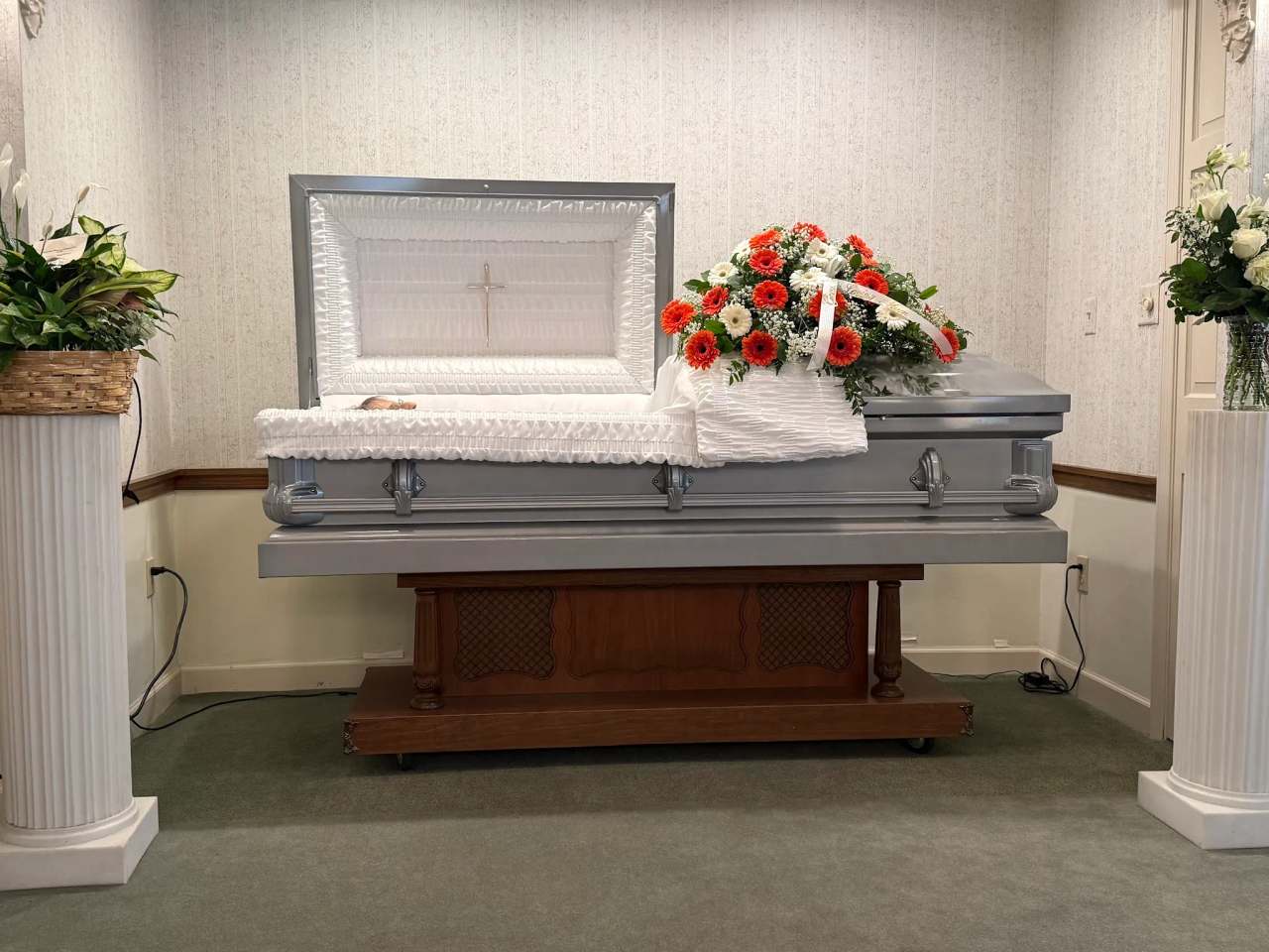 Schramka Funeral Home | Menomonee Falls — photo 2