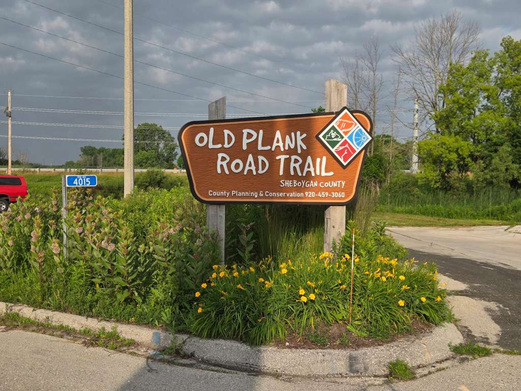 Old Plank Road: Erie Ave Trailhead