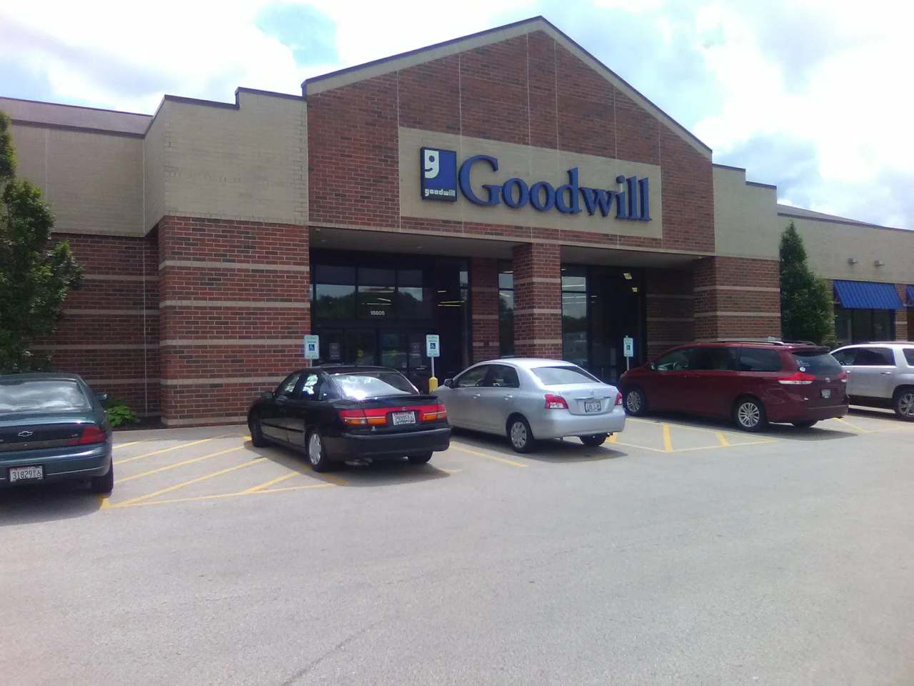 Goodwill Store & Donation Center — photo 2