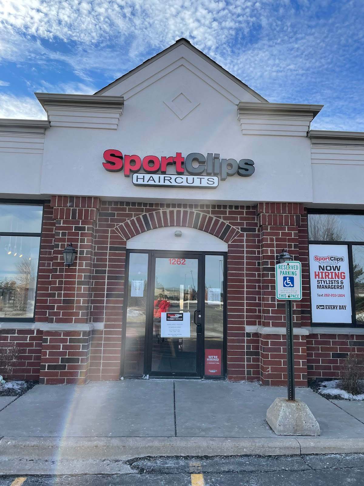 Sport Clips Haircuts of Grafton - Port Washington Rd. — photo 3