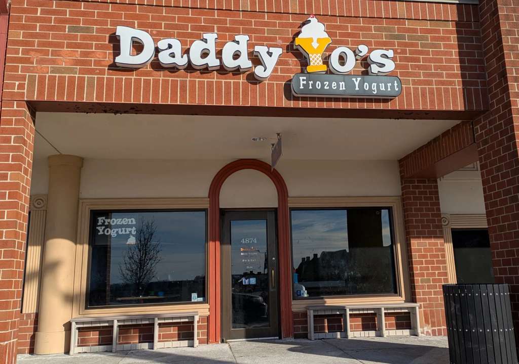 Daddy Yo's Frozen Yogurt