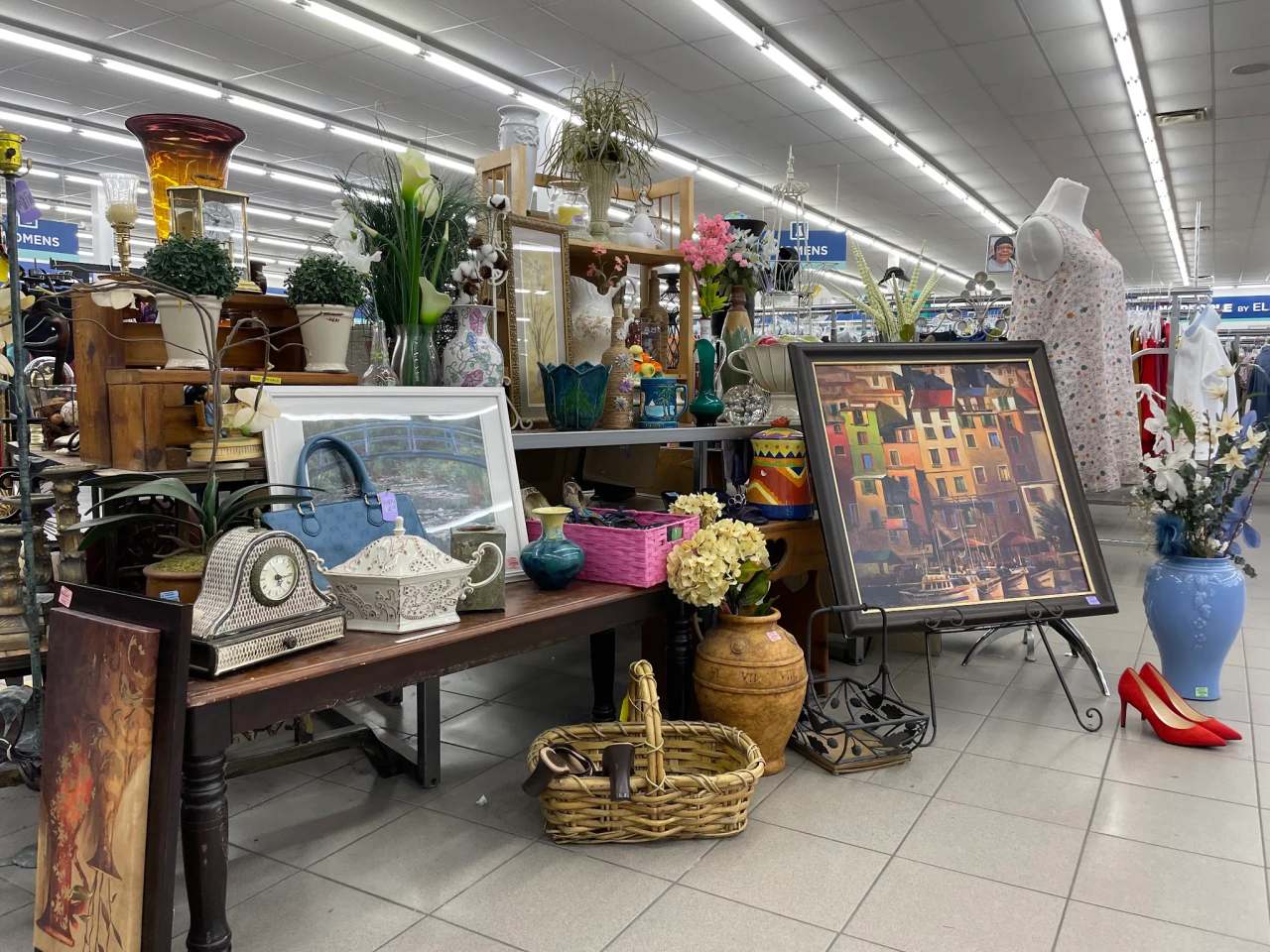 Grand Chute Goodwill Retail Store & Training Center — photo 2