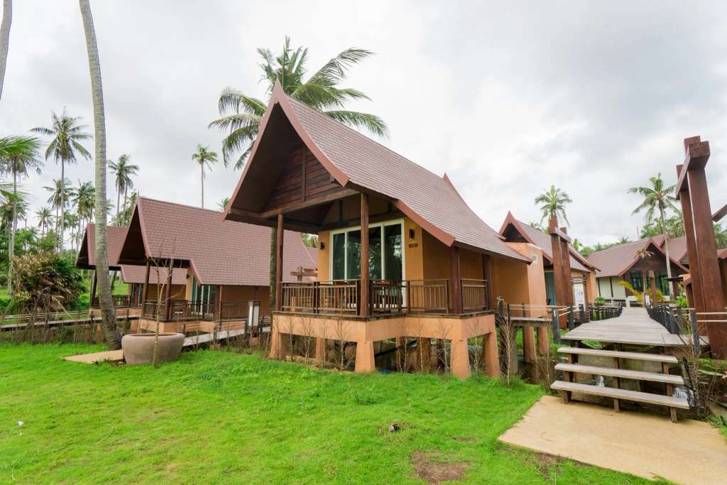 Koh Kood Paradise Beach Resort