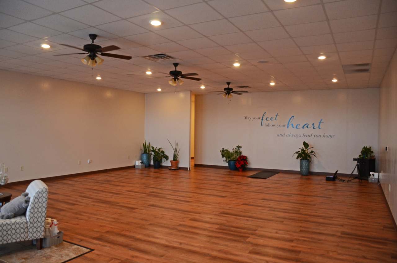 Dirty Feet Yoga & Wellness Studio — photo 2