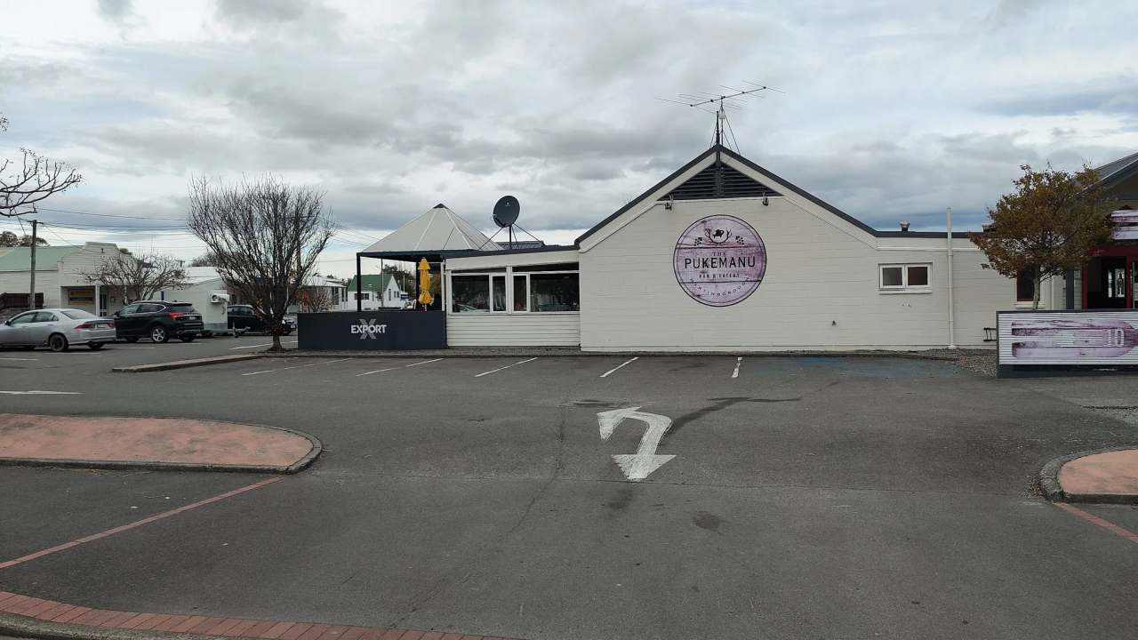 Pukemanu Bar & Function Centre — photo 3