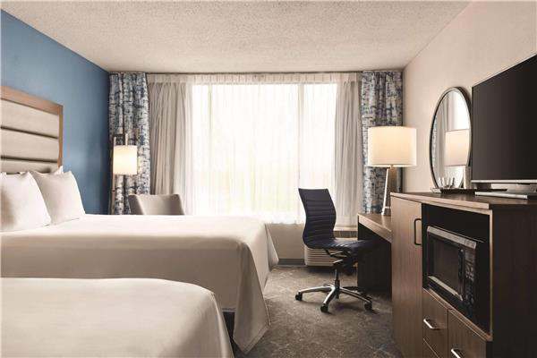 Radisson Hotel and Conference Center Fond du Lac — photo 2