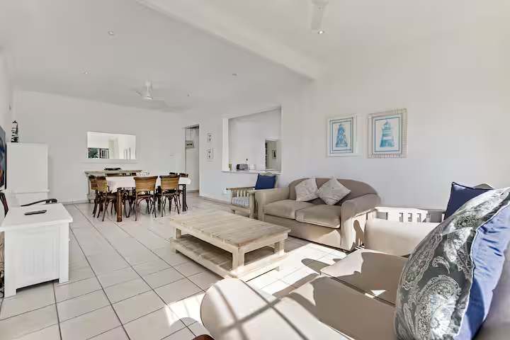 The Beach House — photo 2