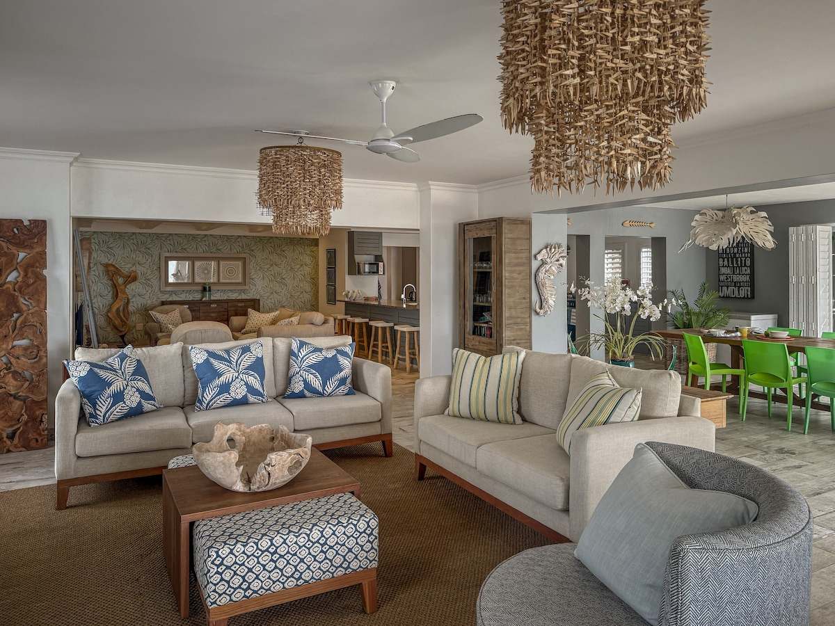 Beach boutique at it's best! — photo 2