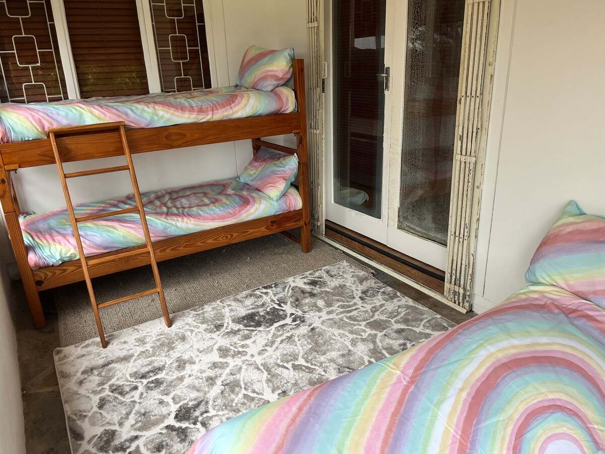 Zinkwazi Beach Bungalow — photo 15